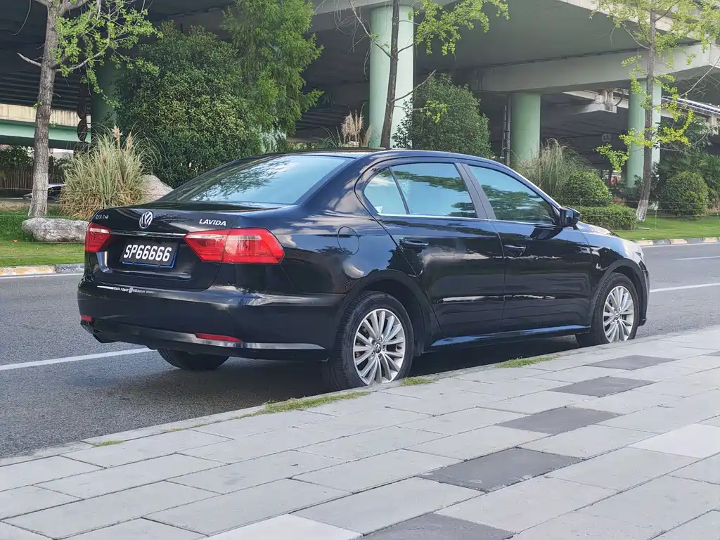 Volkswagen Lavida — миниатюра 11