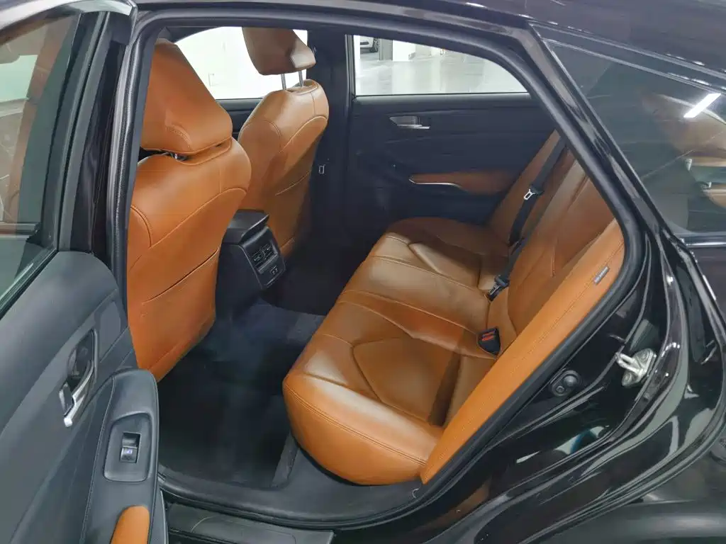 Toyota Avalon — миниатюра 15