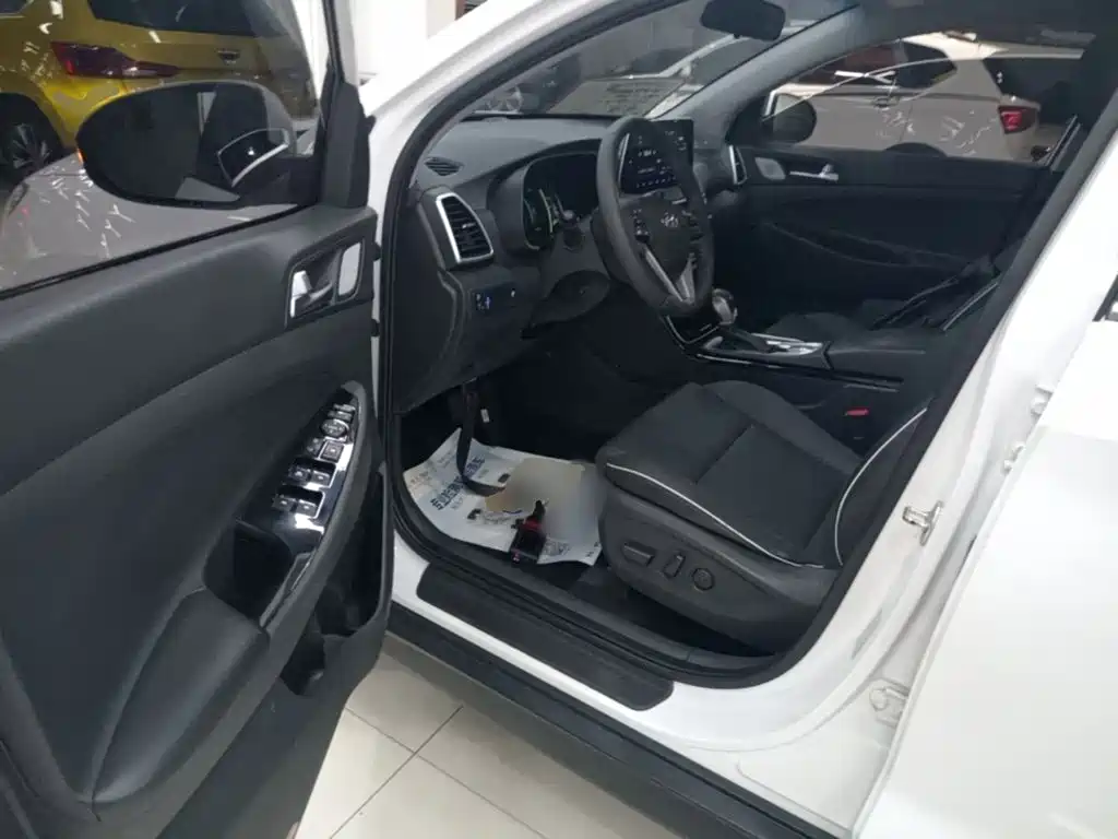 Hyundai Tucson — миниатюра 15