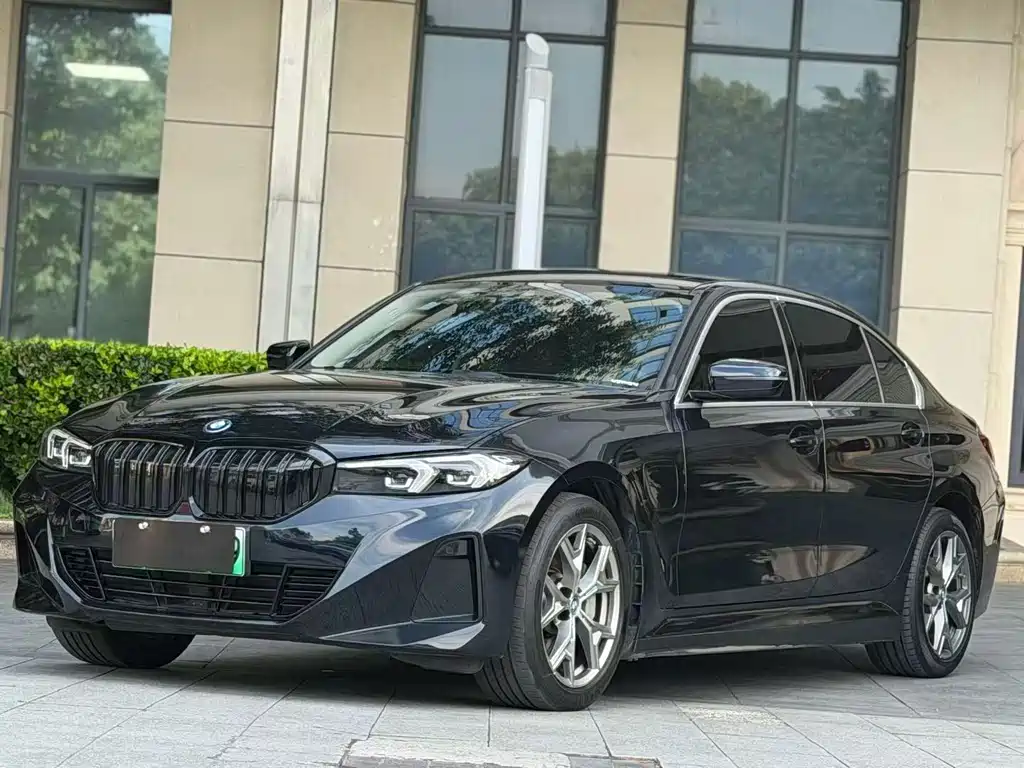 BMW i3 2022 eDrive 35 L