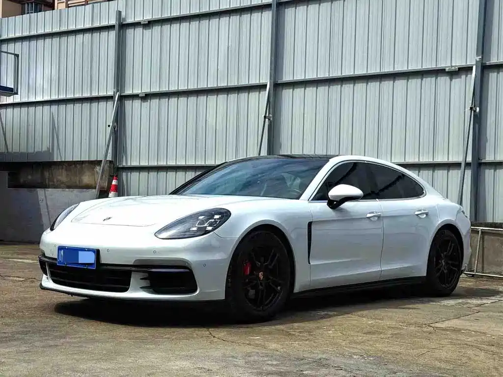 Porsche Panamera 2018