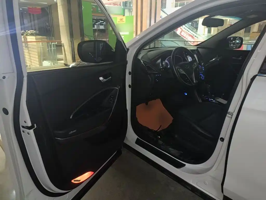 Hyundai Santa Fe — миниатюра 16