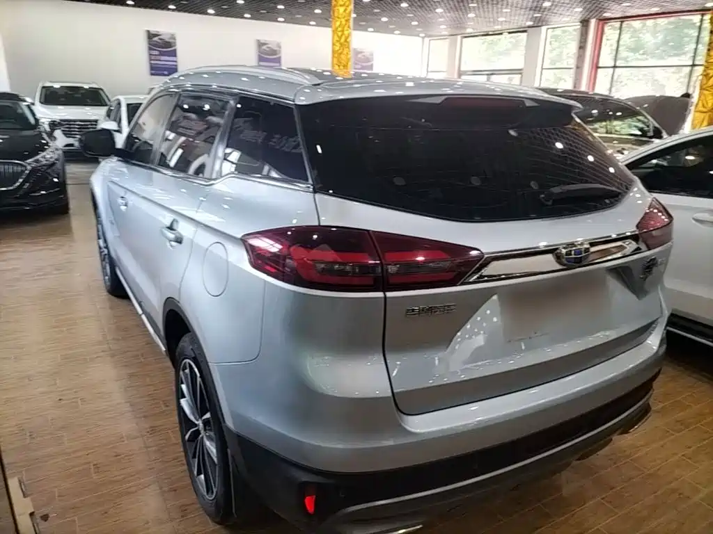 Geely Boyue — миниатюра 5