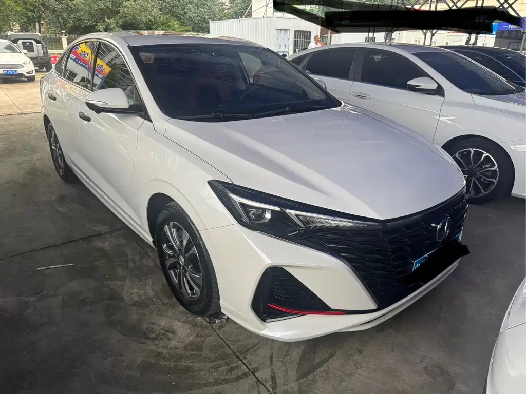 Changan Eado — миниатюра 2