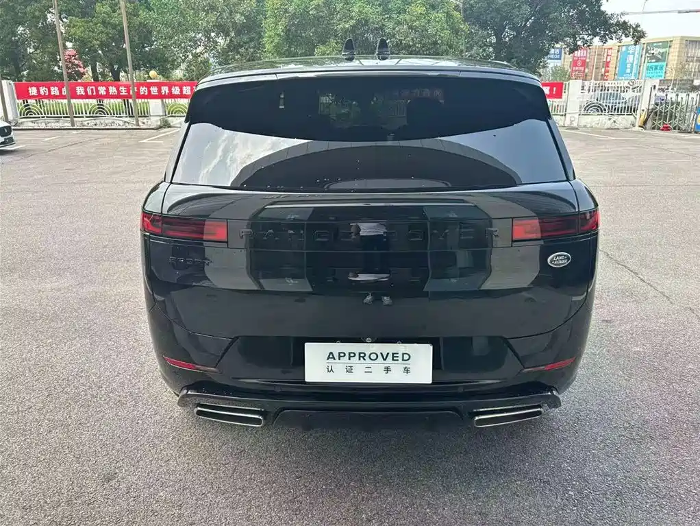 Land Rover Range Rover Sport 2026 400PS Dynamic SE