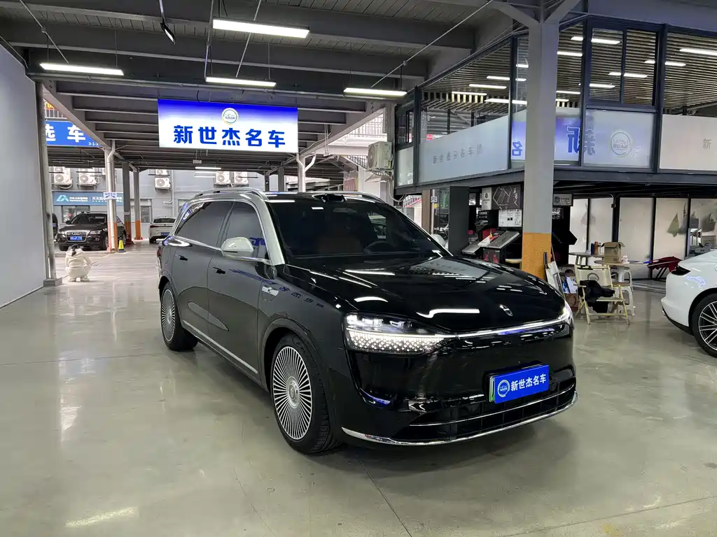 AITO ASK THE WORLD M9