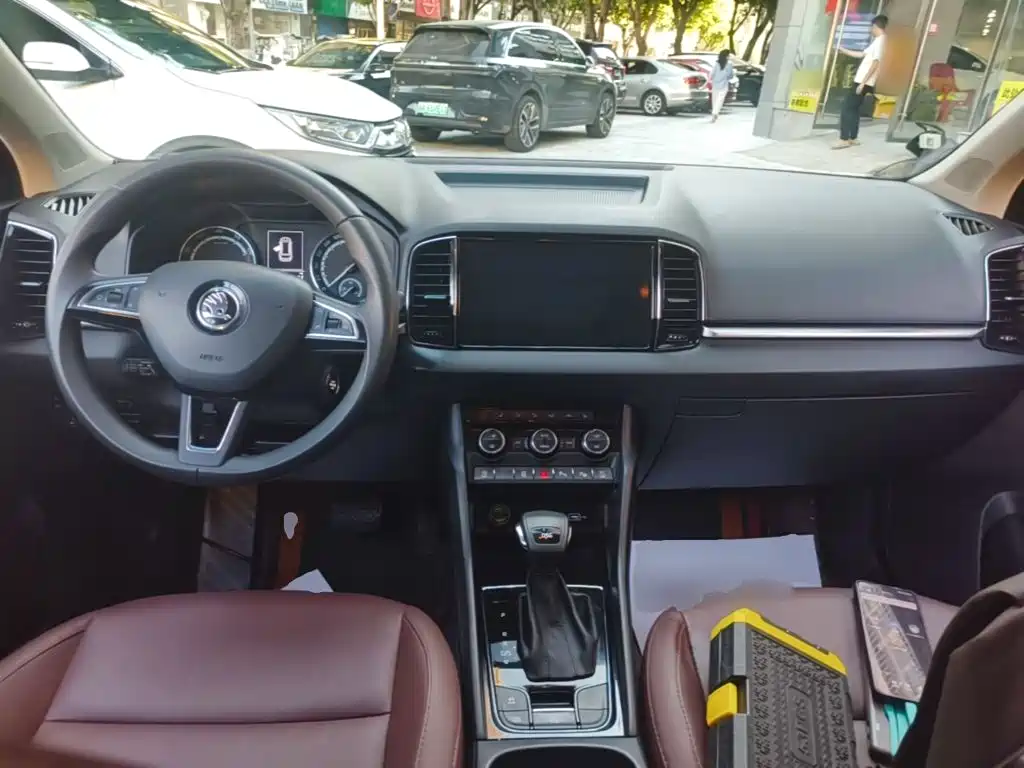 Skoda Karoq — миниатюра 10