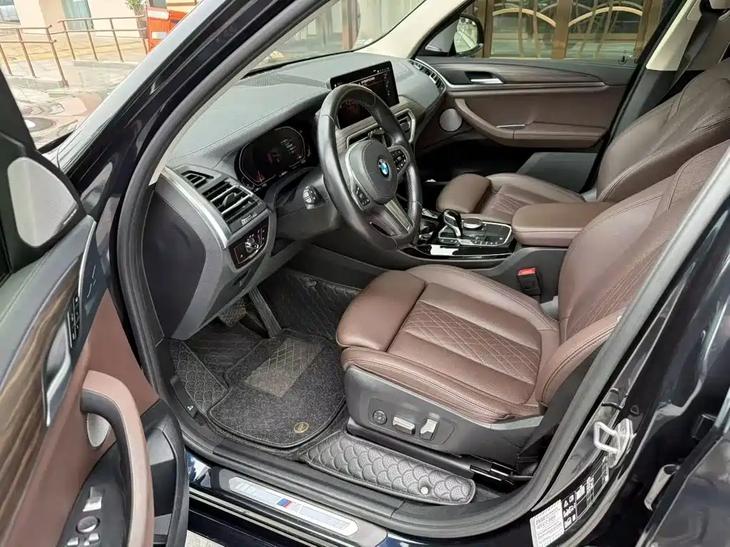 BMW X3 — миниатюра 9