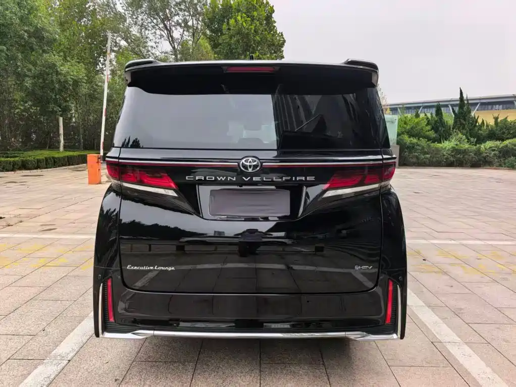 Toyota Vellfire — миниатюра 5