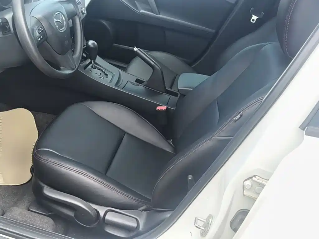 Mazda 3 Xingcheng — миниатюра 15