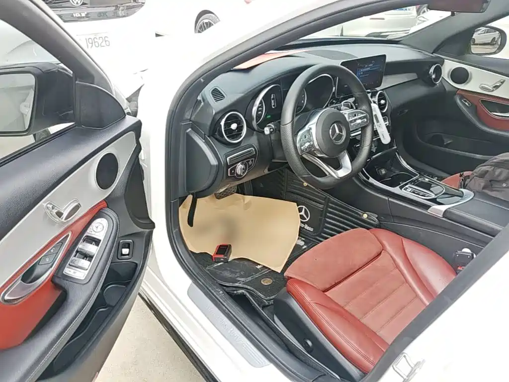 Mercedes-Benz C-Class — миниатюра 16