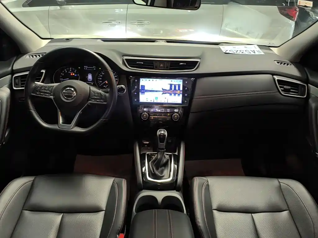 Nissan Qashqai — миниатюра 11