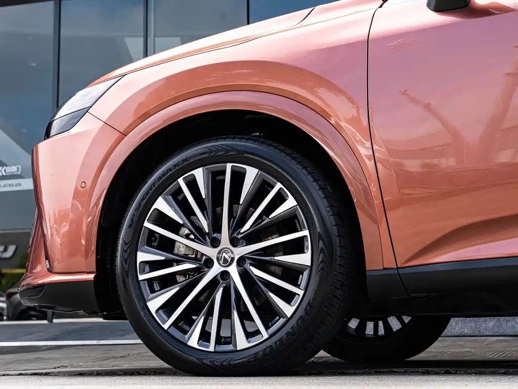 Lexus RX New Energy — миниатюра 8