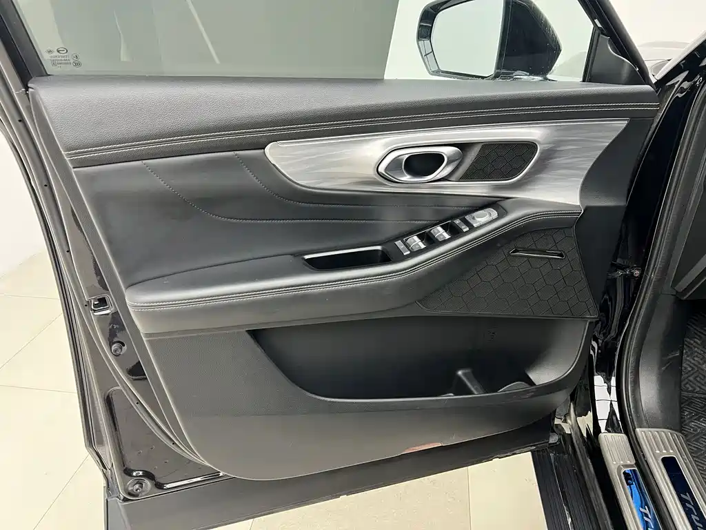 GAC Motor Trumpchi GS8 — миниатюра 15