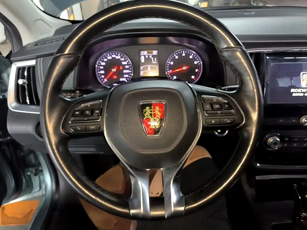 Roewe i6 Classic — миниатюра 11