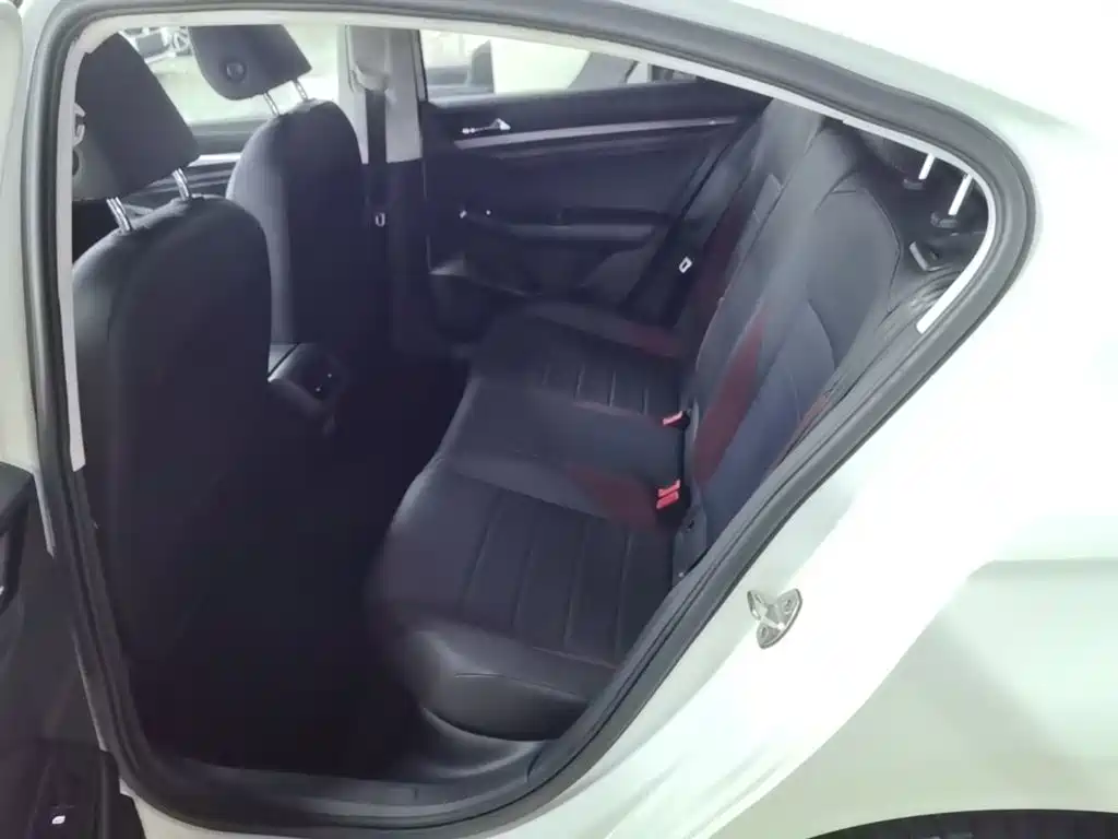 Volkswagen Bora — миниатюра 17