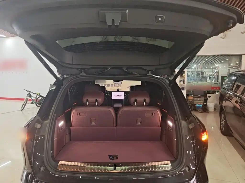 NIO ES8 — миниатюра 19