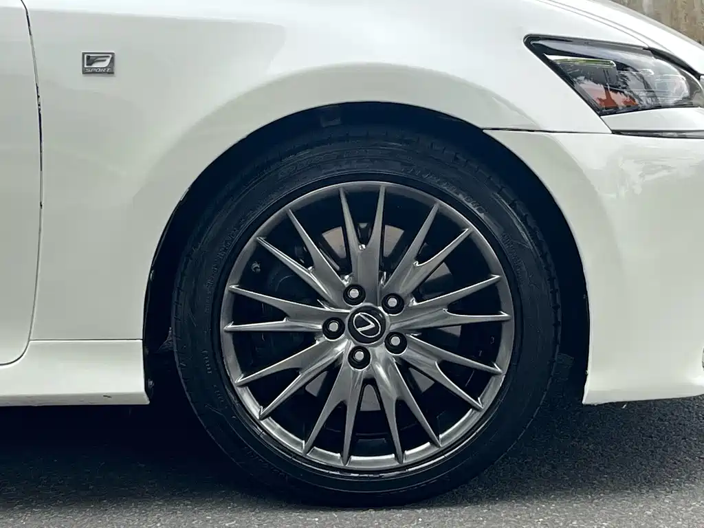 Lexus GS — миниатюра 11
