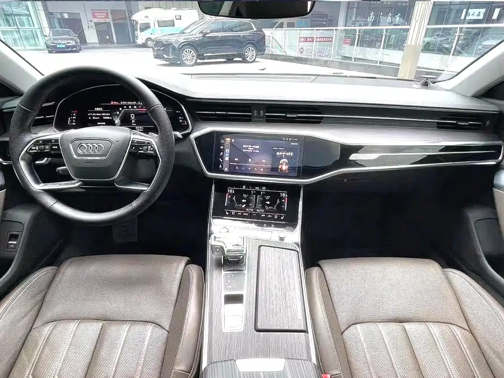 Audi A7L 2022 55 TFSI quattro S-line