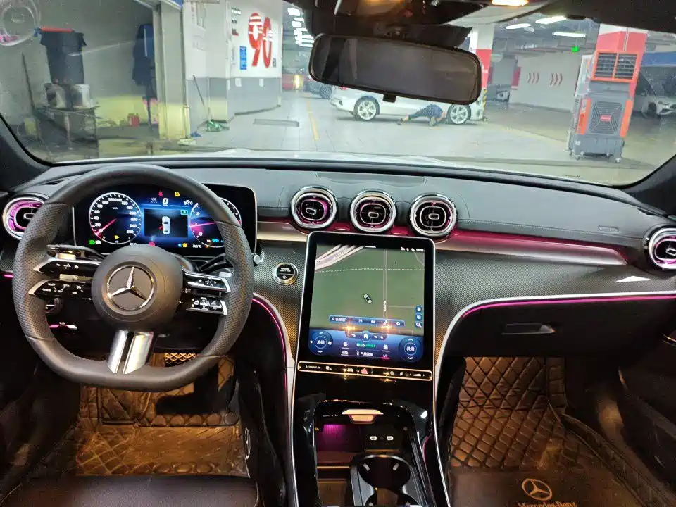Mercedes-Benz C-Class — миниатюра 5