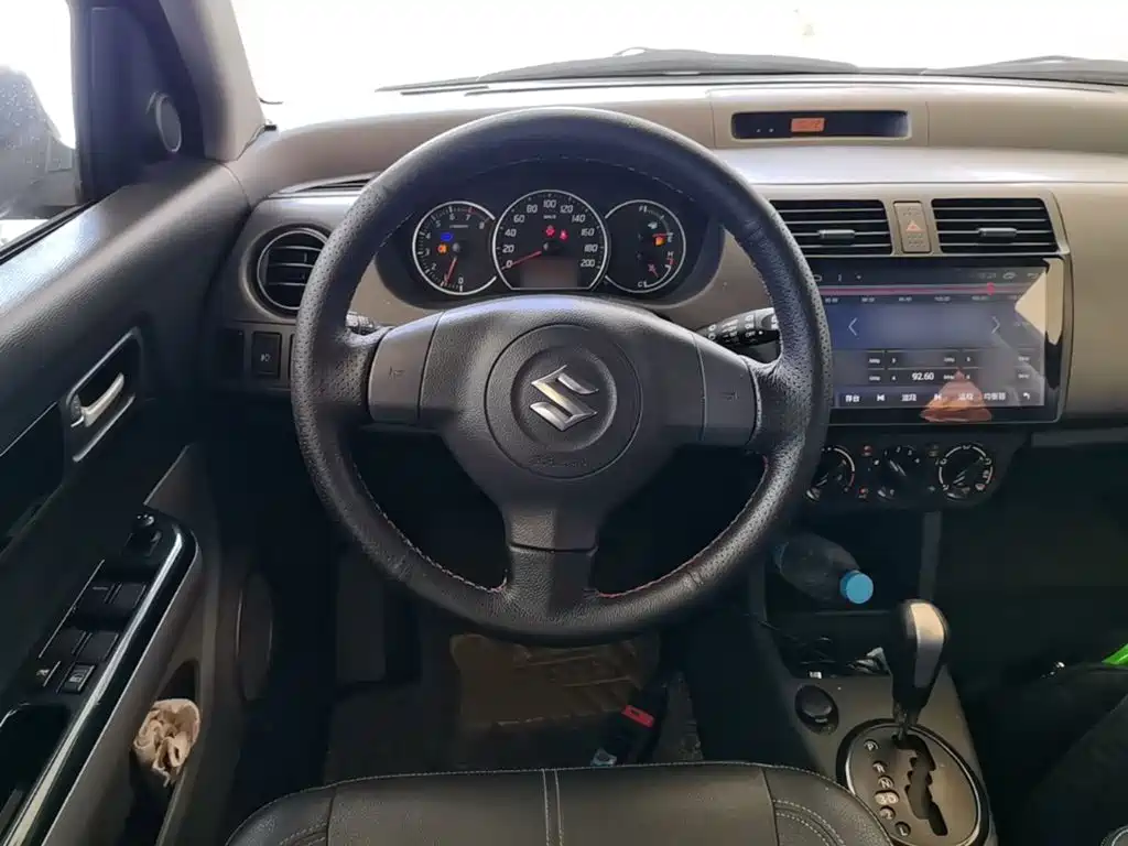Suzuki Swift — миниатюра 11