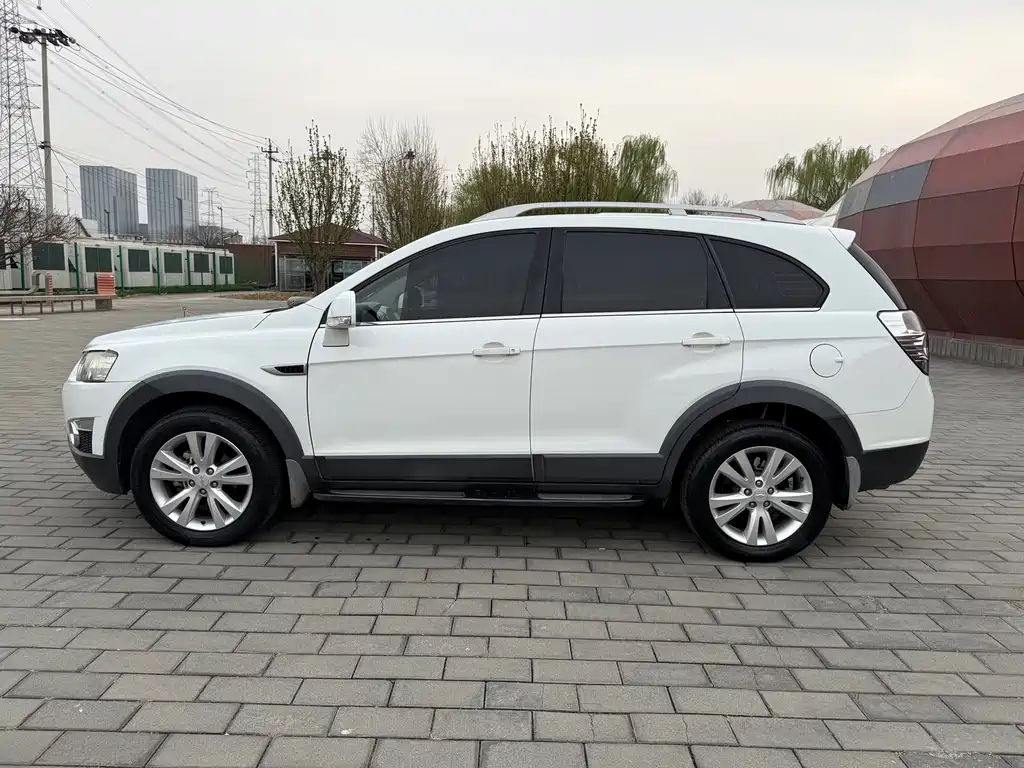Chevrolet Captiva — миниатюра 7