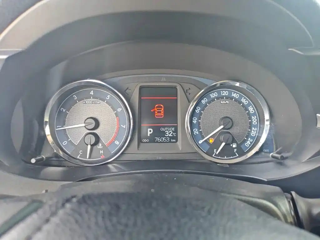 Toyota Corolla — миниатюра 12