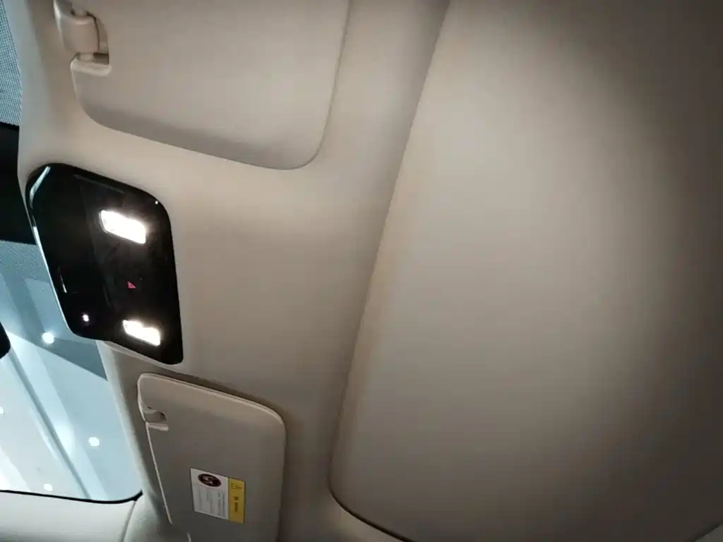 Li Auto Li MEGA — миниатюра 18