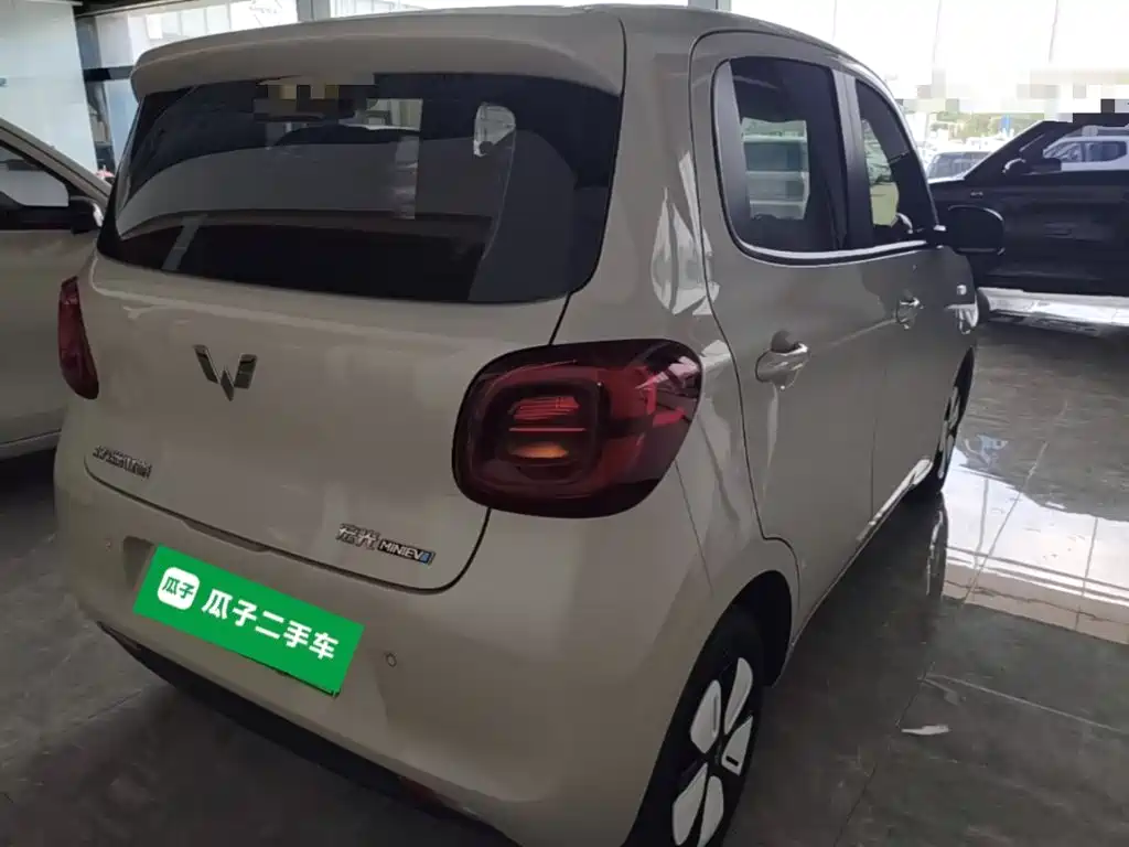Wuling MINIEV — миниатюра 7