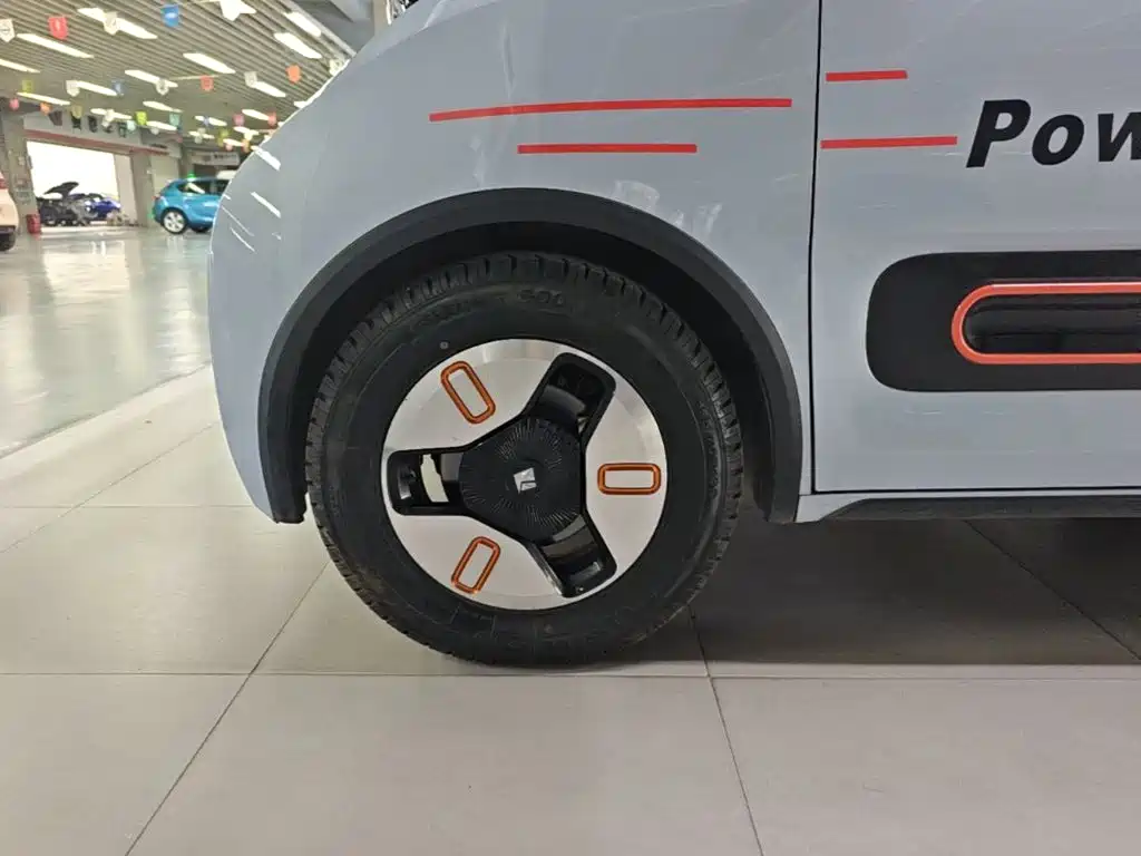Baojun KiWi EV — миниатюра 23