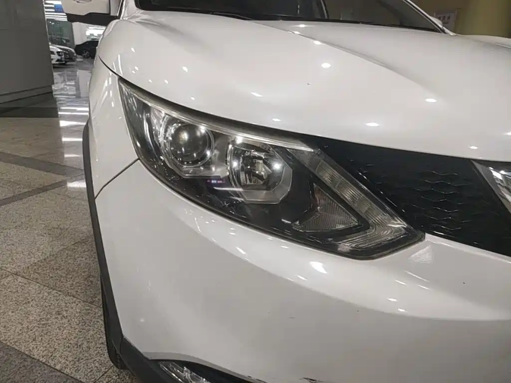 Nissan Qashqai — миниатюра 25