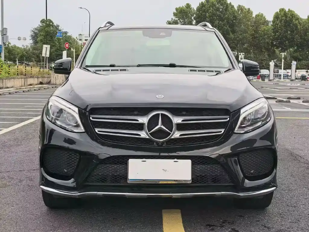 Mercedes-Benz GLE (Import) — миниатюра 2