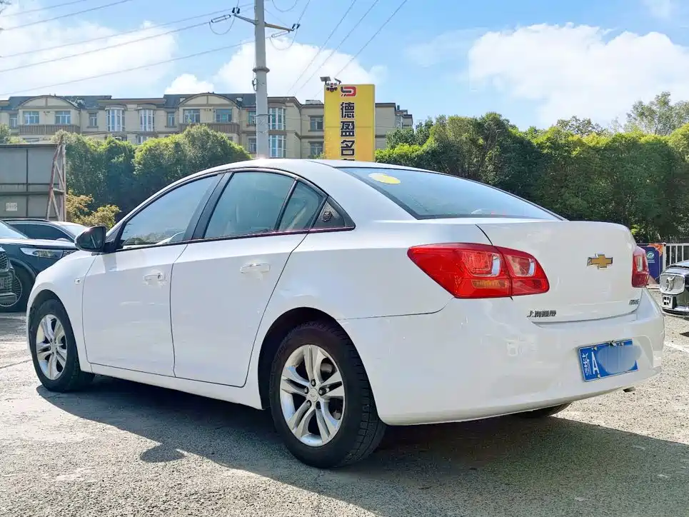 Chevrolet Cruze — миниатюра 6