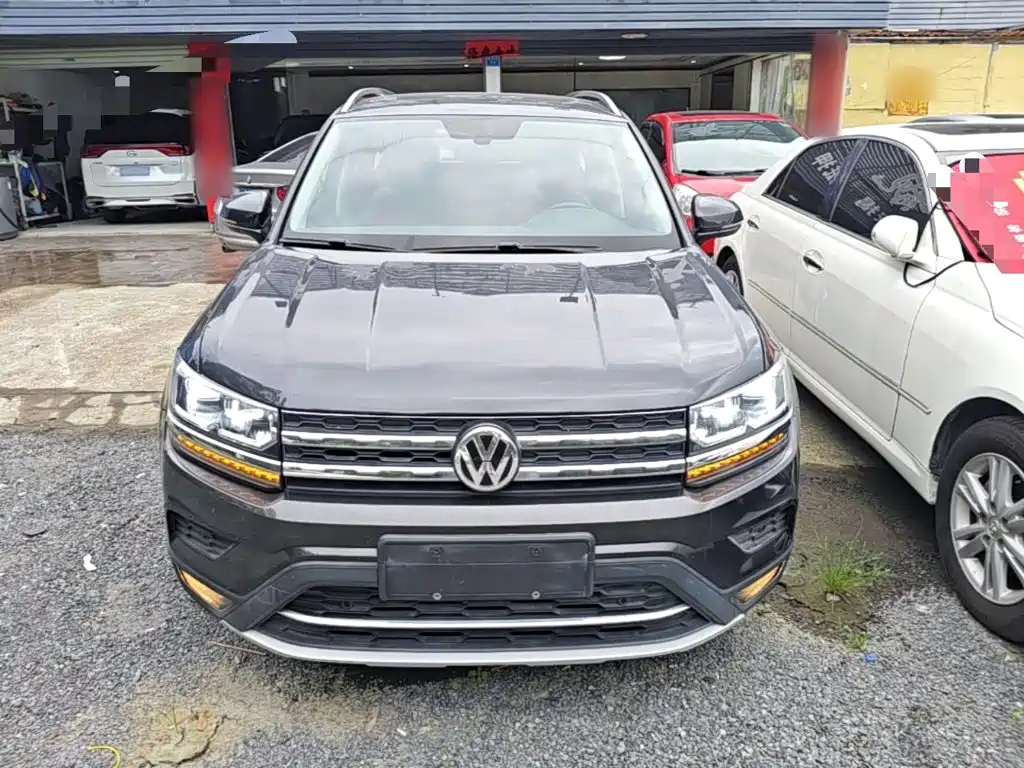 Volkswagen Tharu — миниатюра 3