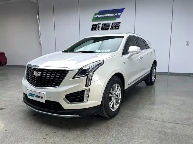 CADILLAC  XT5 2023