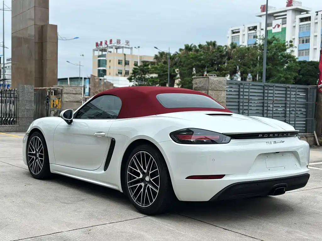 Porsche 718 2022 Boxster 2.0T