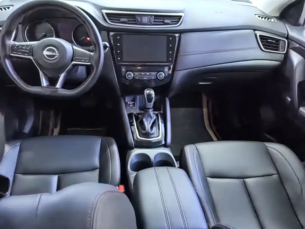 Nissan Qashqai — миниатюра 8