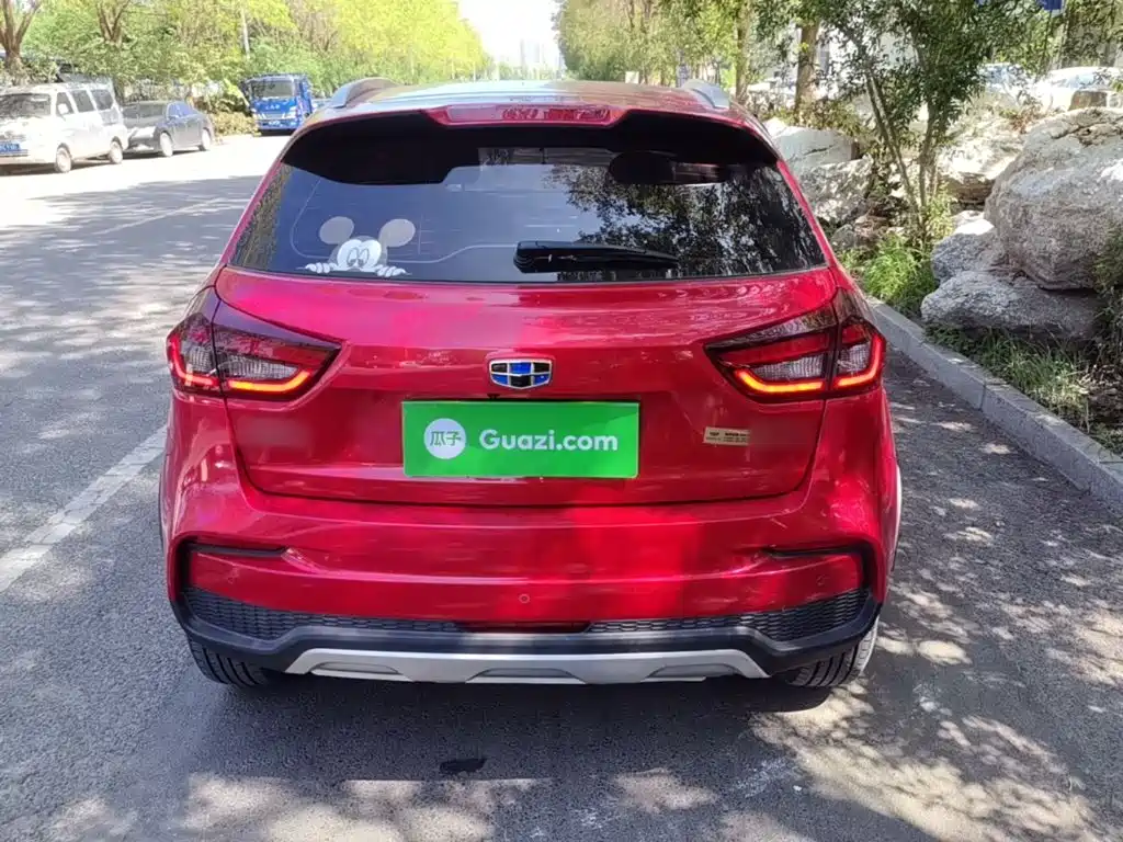 Geely Vision X3 — миниатюра 6