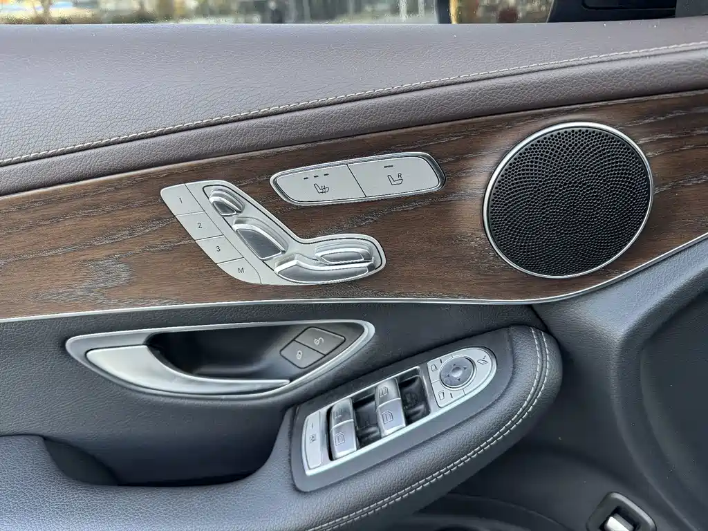 Mercedes-Benz GLC — миниатюра 8