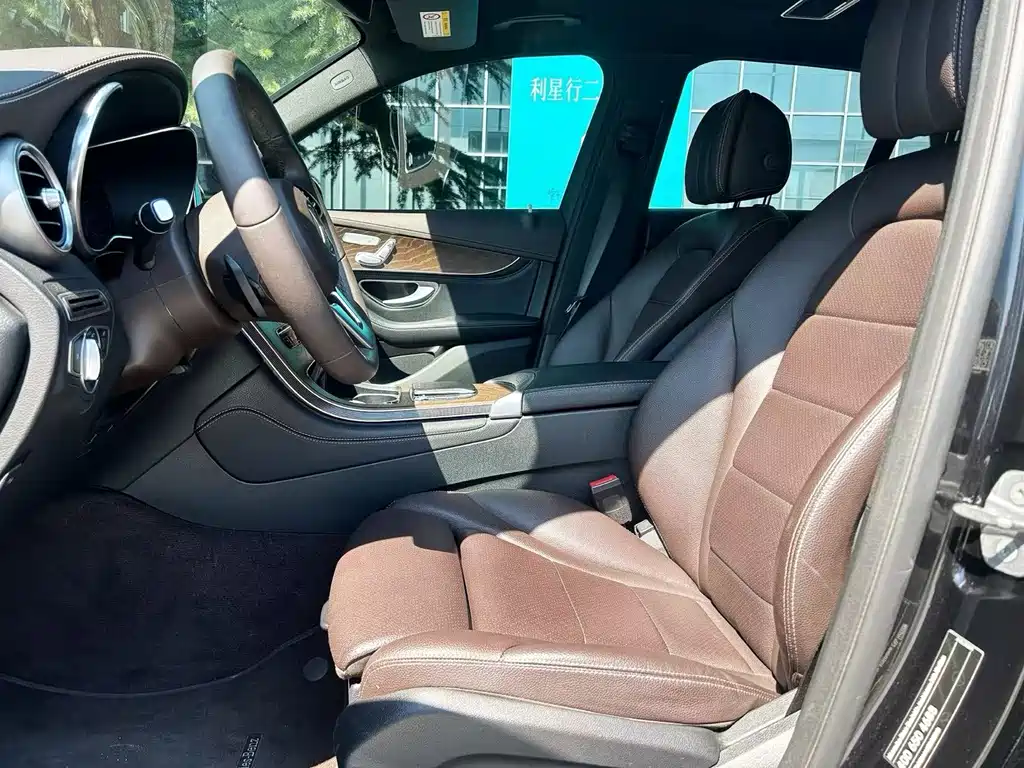 Mercedes-Benz GLC 2020 GLC 260 L 4MATIC Luxury