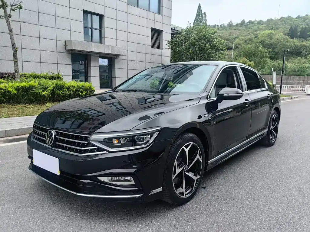 Volkswagen Magotan 2024
