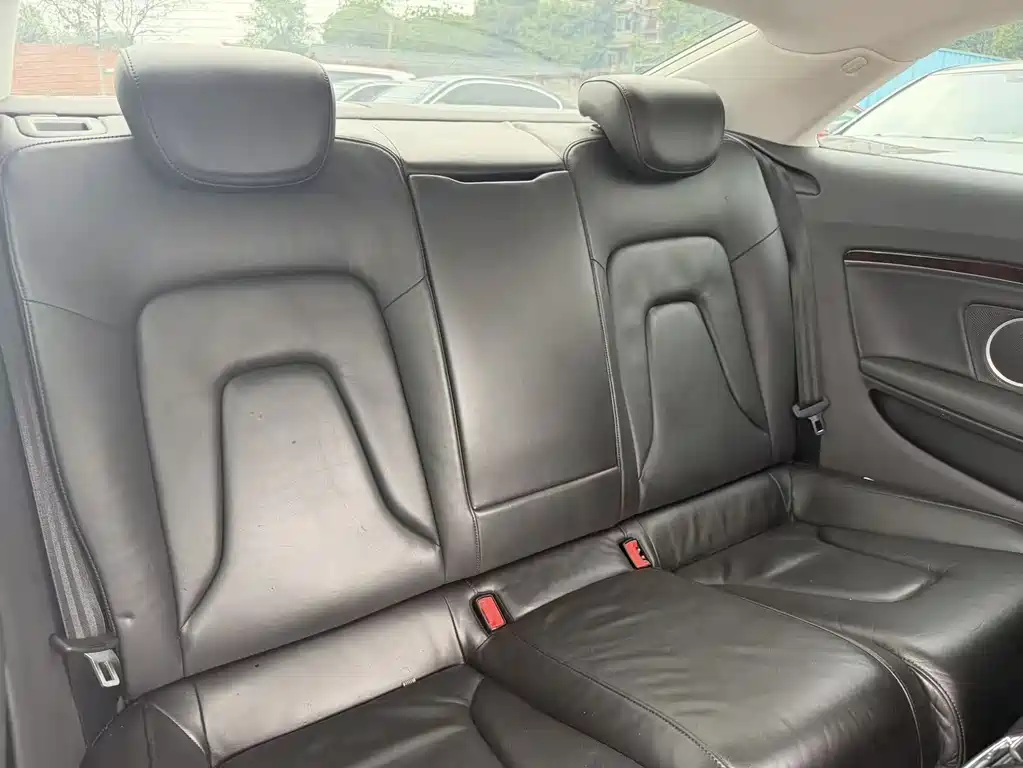 Audi A5 2010 3.2 coupe quattro