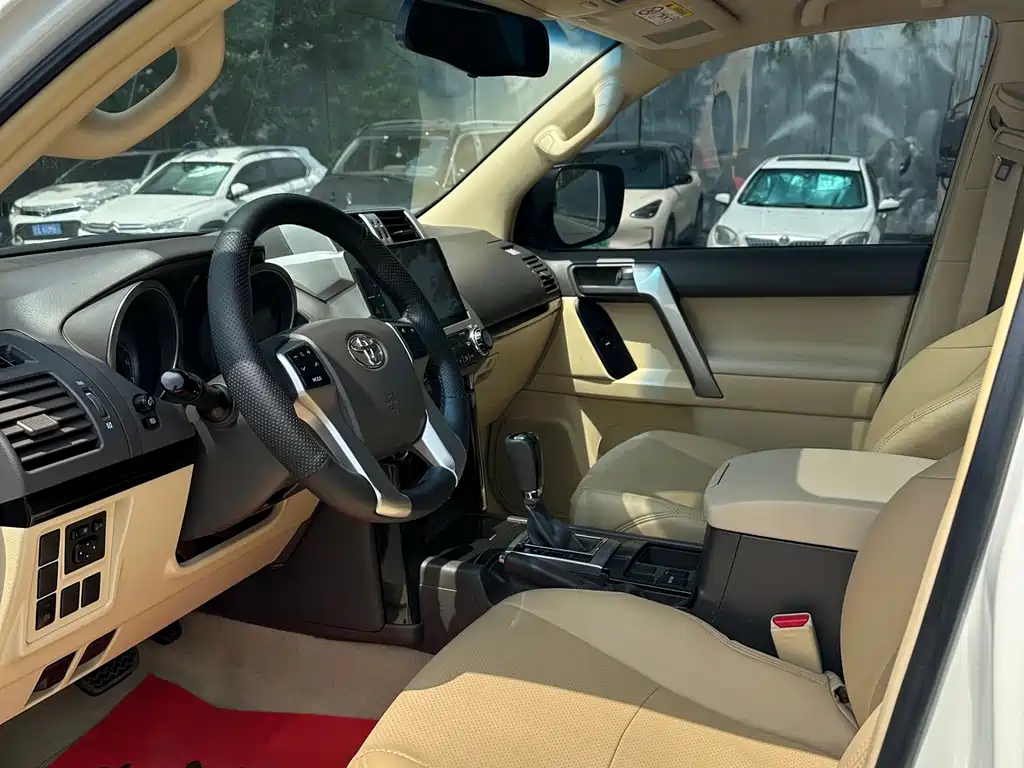 Toyota Land Cruiser Prado 2014 4.0L AT
