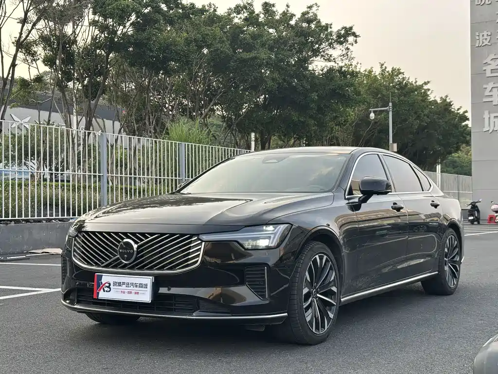 Volvo S90 — миниатюра 2