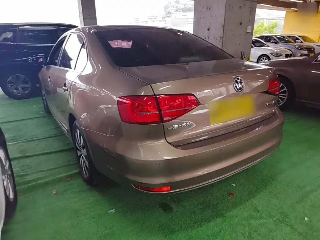 Volkswagen Sagitar — миниатюра 5