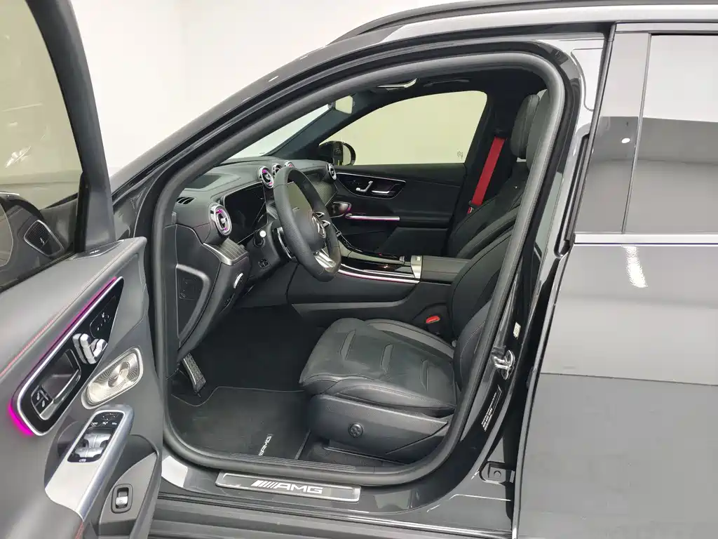 Mercedes-Benz GLC AMG — миниатюра 10