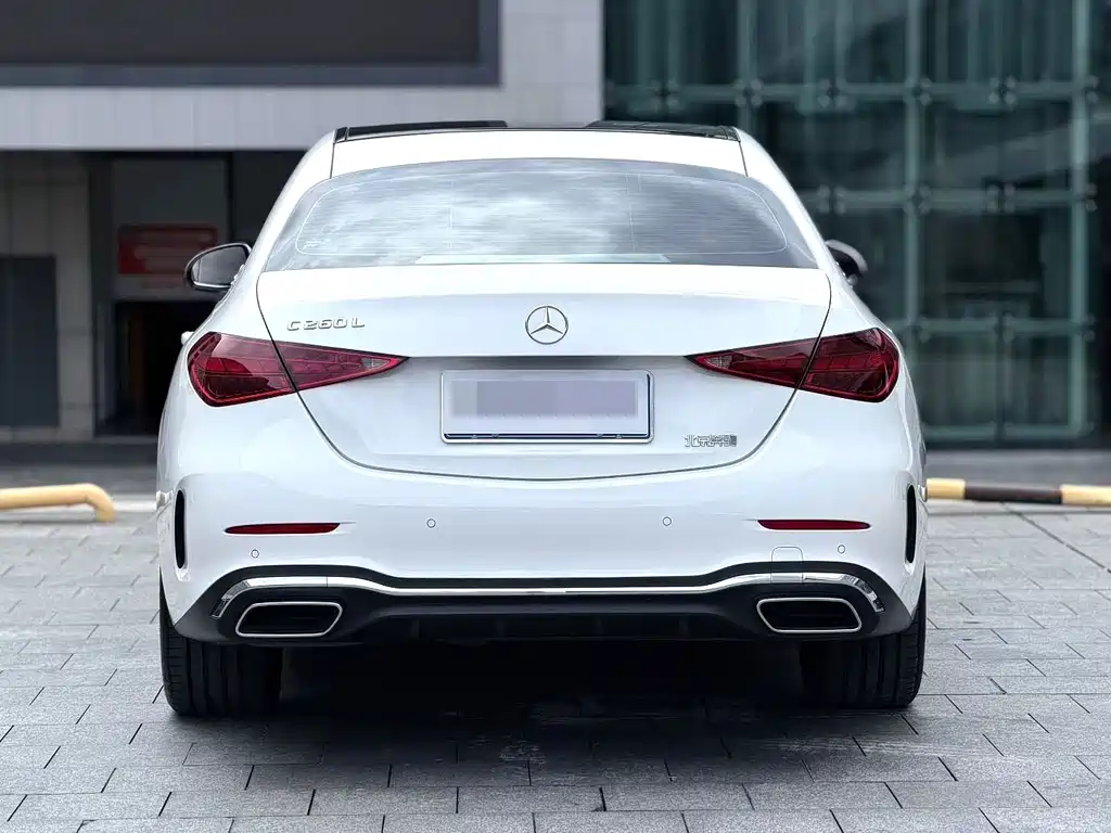 Mercedes-Benz C-Class — миниатюра 9