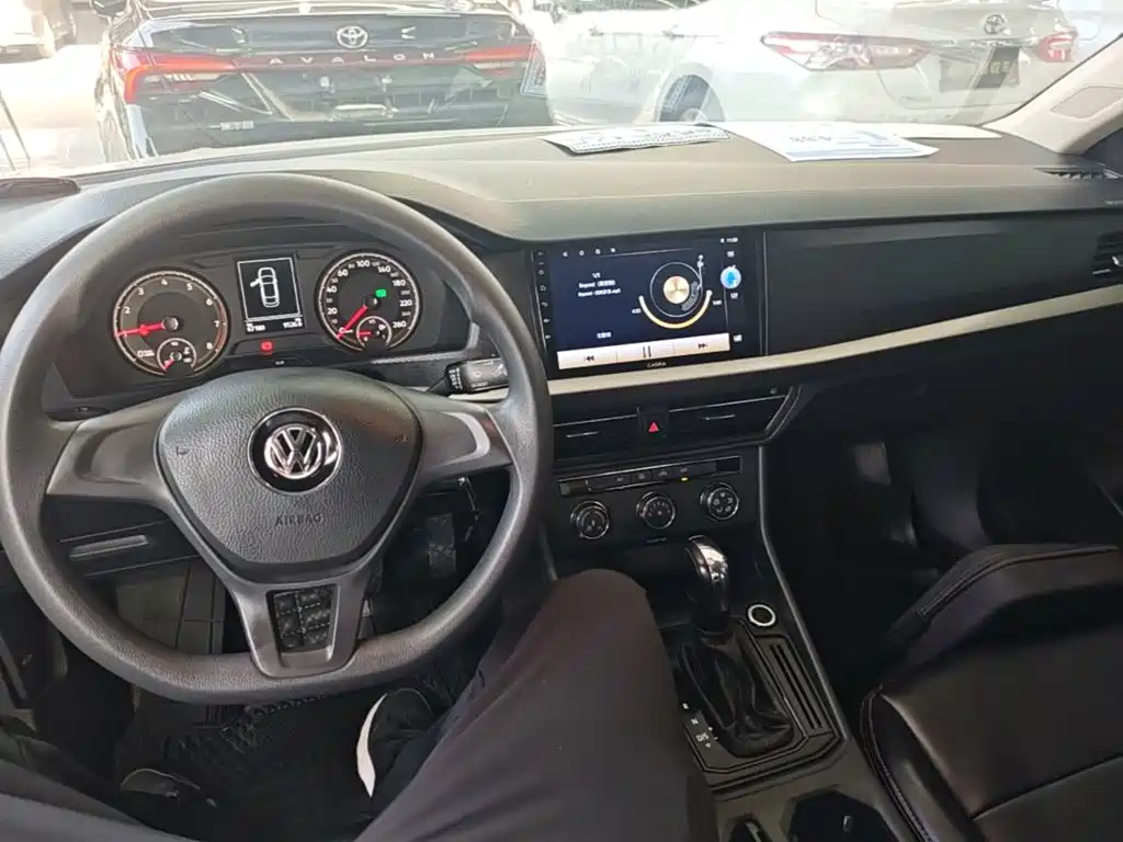 Volkswagen Lavida — миниатюра 10