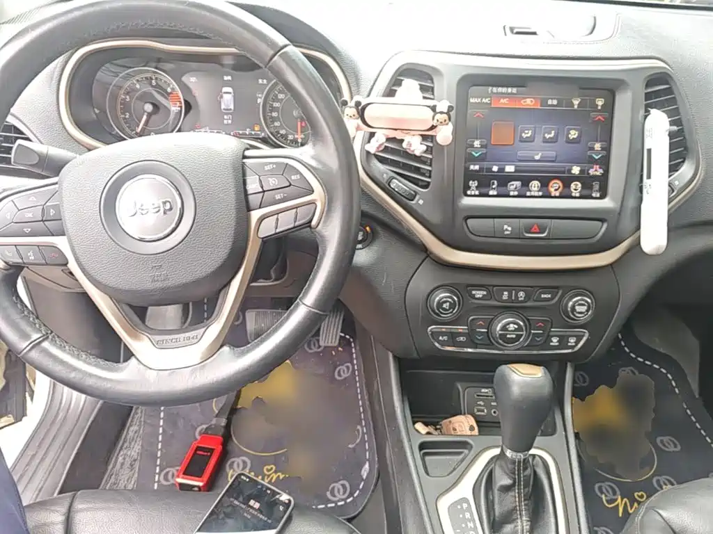 Jeep Cherokee — миниатюра 10