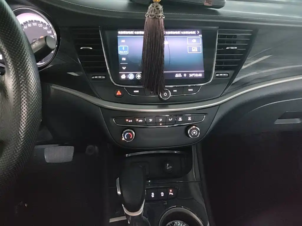 Buick Verano — миниатюра 13